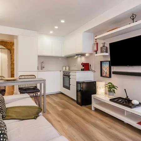 Contemporary Hideaway In Lapa Апартаменты Лиссабон